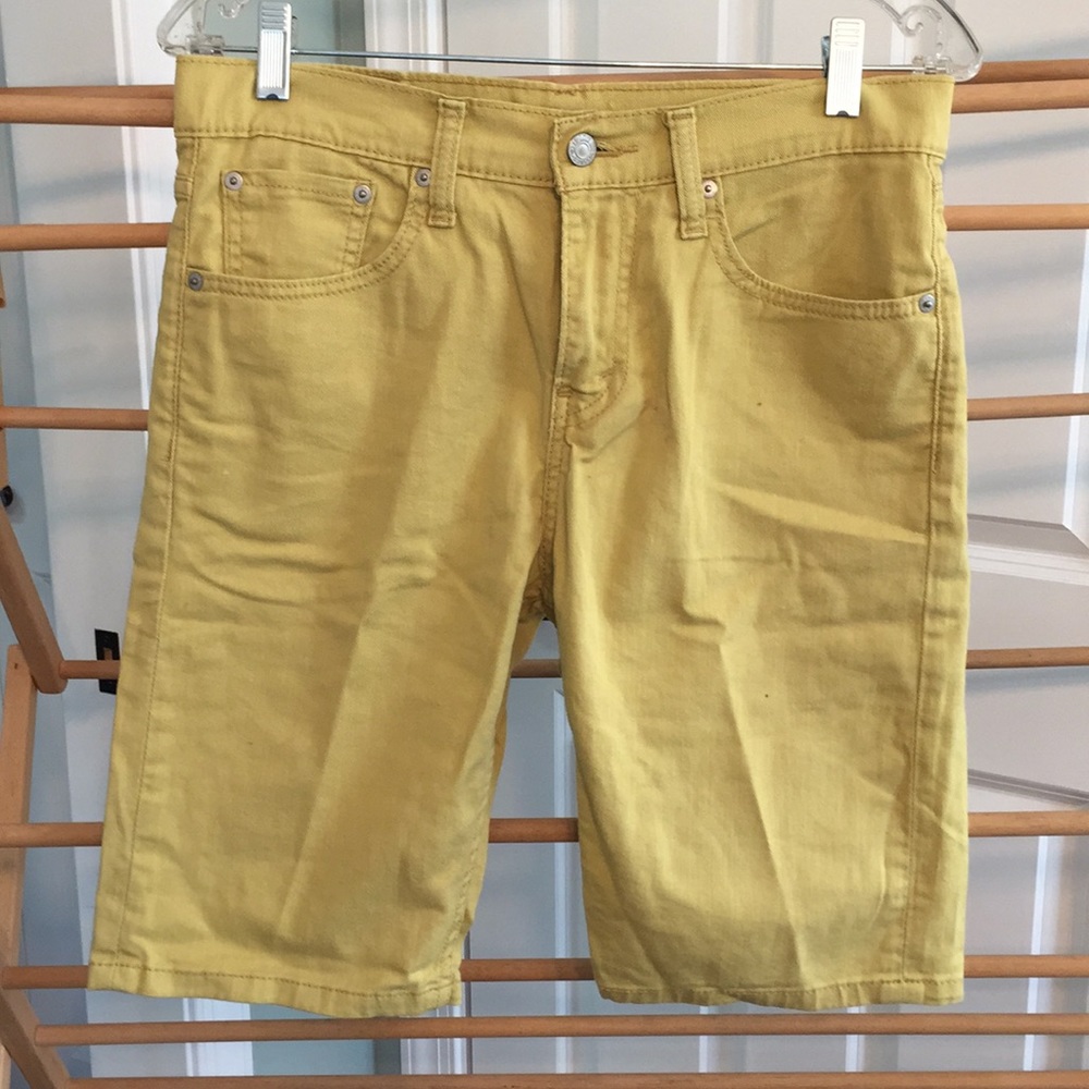 (01)Levi’s 508 cotton/spandex jean shorts